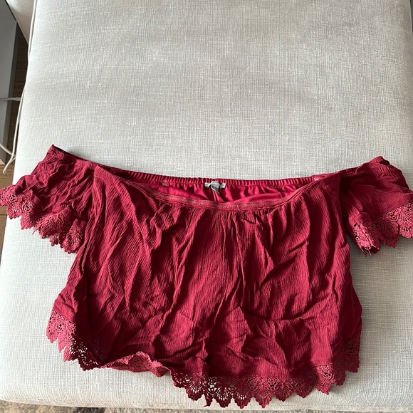 Off shoulder top - Picture 1 of 1